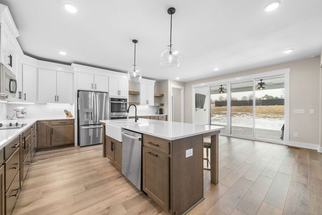 105 Sarah Frances Ct, Clarksville, TN 37043