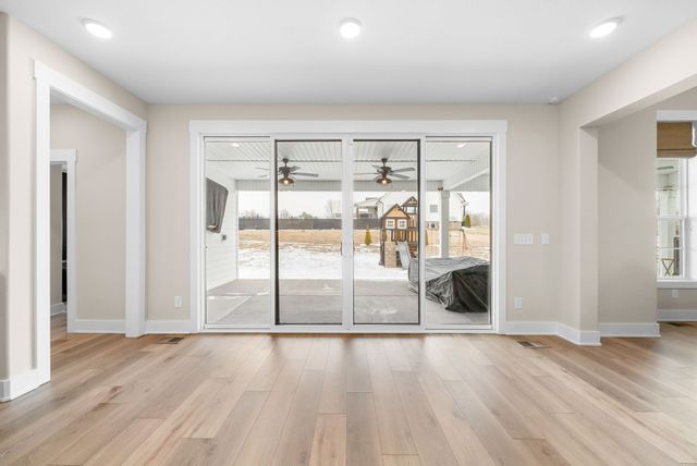 105 Sarah Frances Ct, Clarksville, TN 37043