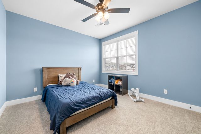 105 Sarah Frances Ct, Clarksville, TN 37043