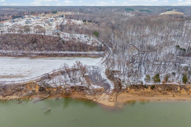 105 Sarah Frances Ct, Clarksville, TN 37043