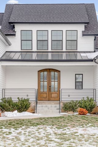 105 Sarah Frances Ct, Clarksville, TN 37043