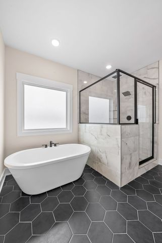 105 Sarah Frances Ct, Clarksville, TN 37043