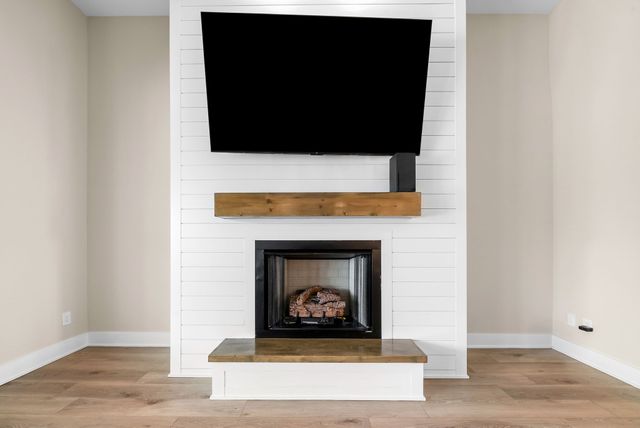 105 Sarah Frances Ct, Clarksville, TN 37043