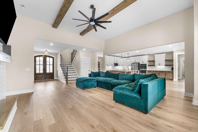 105 Sarah Frances Ct, Clarksville, TN 37043