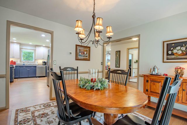 7301 TOPAZ CT, Hebron, MD 21830