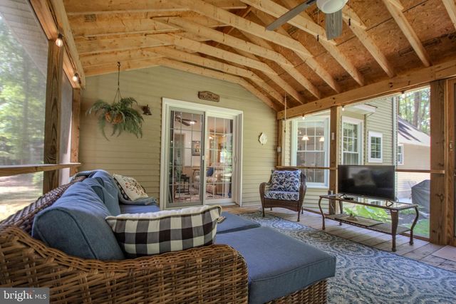 7301 TOPAZ CT, Hebron, MD 21830