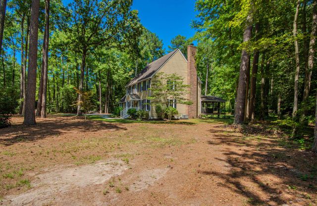 7301 TOPAZ CT, Hebron, MD 21830