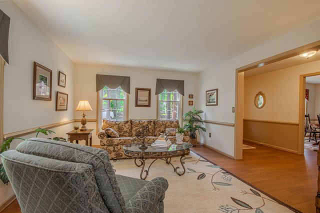 7301 TOPAZ CT, Hebron, MD 21830
