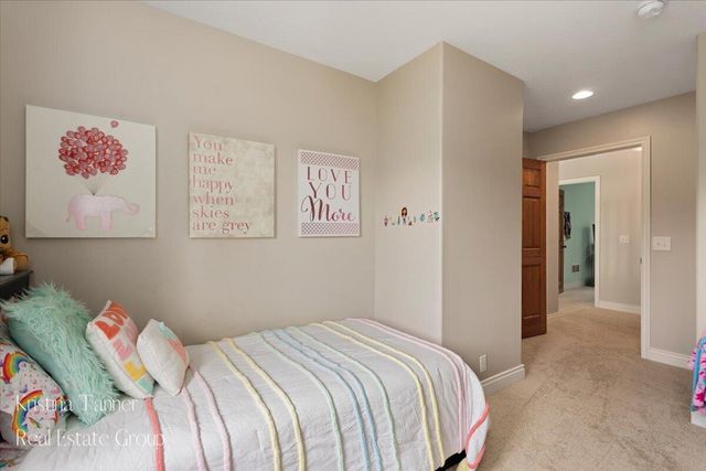 4797 Sunflower Ridge Drive NE, Ada, MI 49301