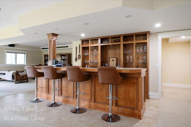 4797 Sunflower Ridge Drive NE, Ada, MI 49301