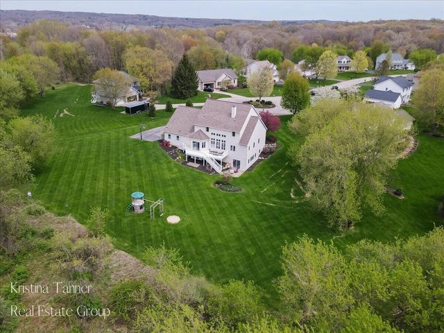 4797 Sunflower Ridge Drive NE, Ada, MI 49301