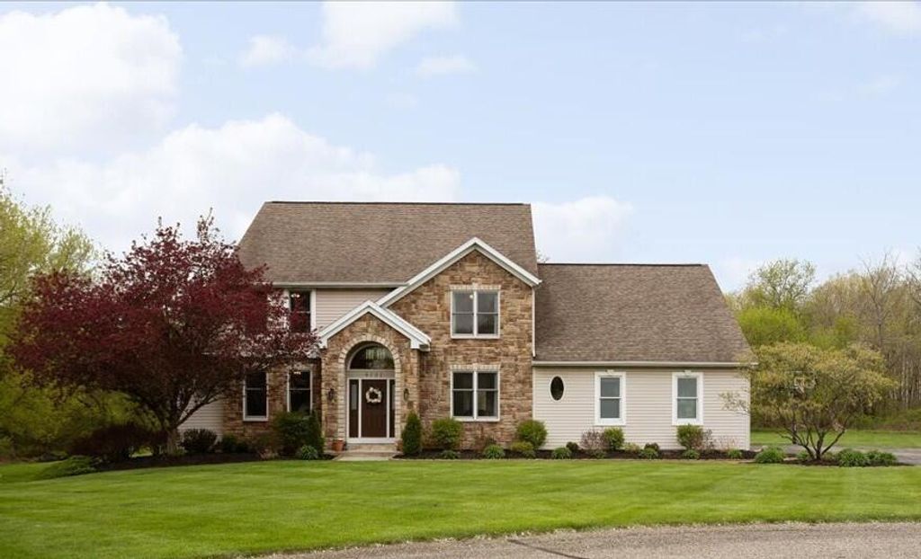 4797 Sunflower Ridge Drive NE, Ada, MI 49301