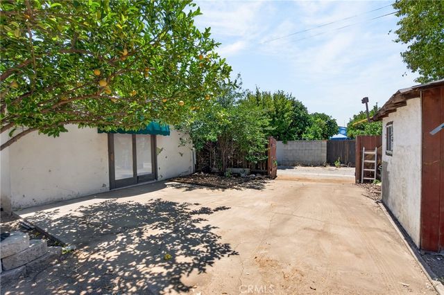 19456 Sherman way, Reseda, CA 91335