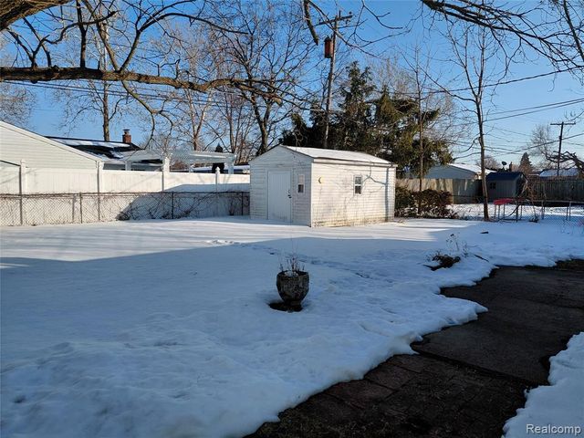 131 S Christine, Westland, MI 48186