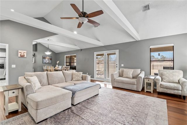 21636 Seminole Court, Siloam Springs, AR 72761