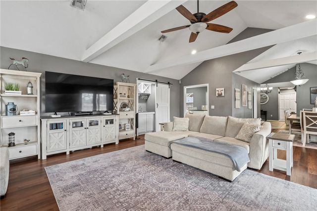 21636 Seminole Court, Siloam Springs, AR 72761