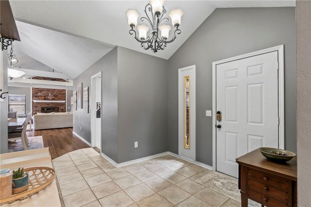 21636 Seminole Court, Siloam Springs, AR 72761