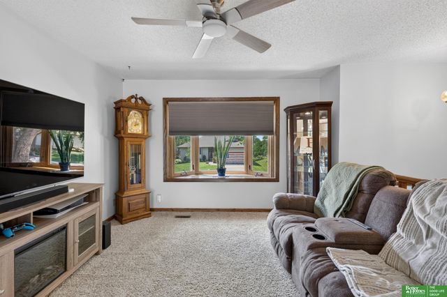 440 Mormon Trail, Lincoln, NE 68521