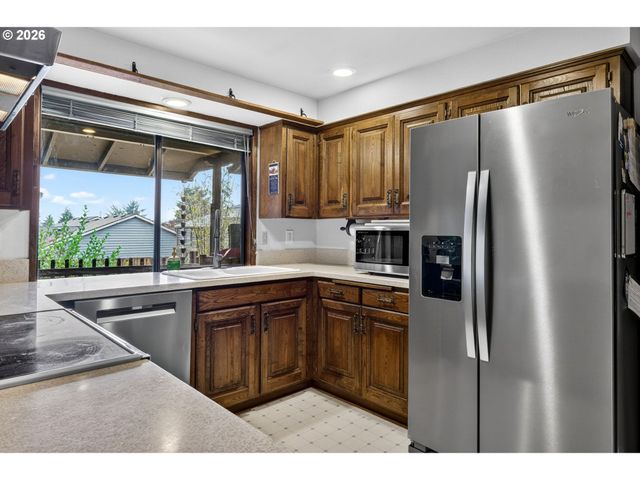 4654 Sw FLOWER Pl, Portland, OR 97221