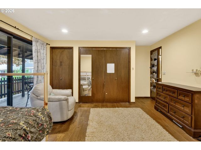 4654 Sw FLOWER Pl, Portland, OR 97221