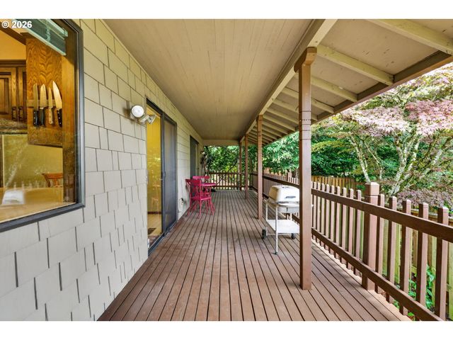 4654 Sw FLOWER Pl, Portland, OR 97221