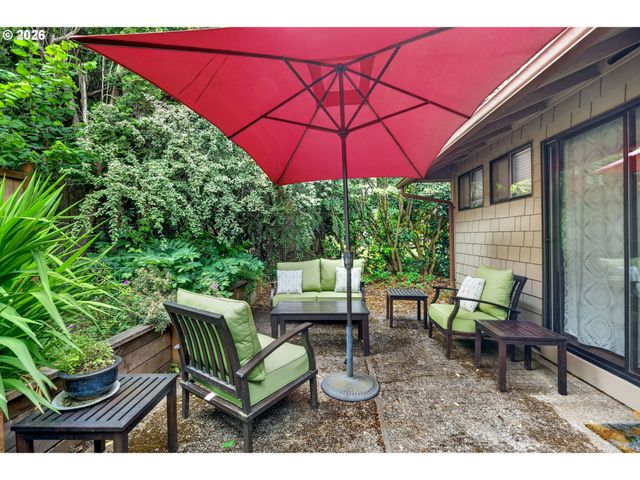 4654 Sw FLOWER Pl, Portland, OR 97221