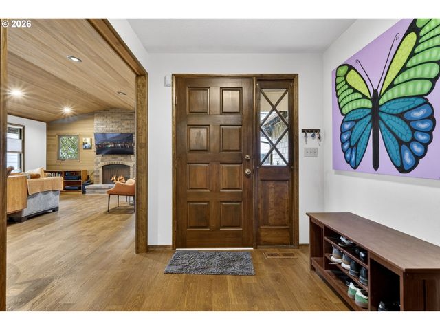 4654 Sw FLOWER Pl, Portland, OR 97221