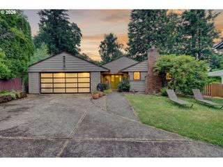 4654 Sw FLOWER Pl, Portland, OR 97221