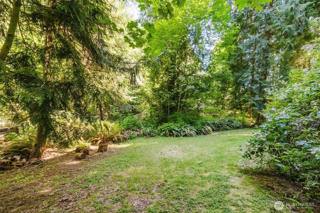 7215 NE Dolphin Drive, Bainbridge Island, WA 98110
