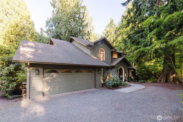 7215 NE Dolphin Drive, Bainbridge Island, WA 98110