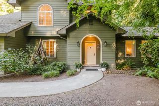 7215 NE Dolphin Drive, Bainbridge Island, WA 98110