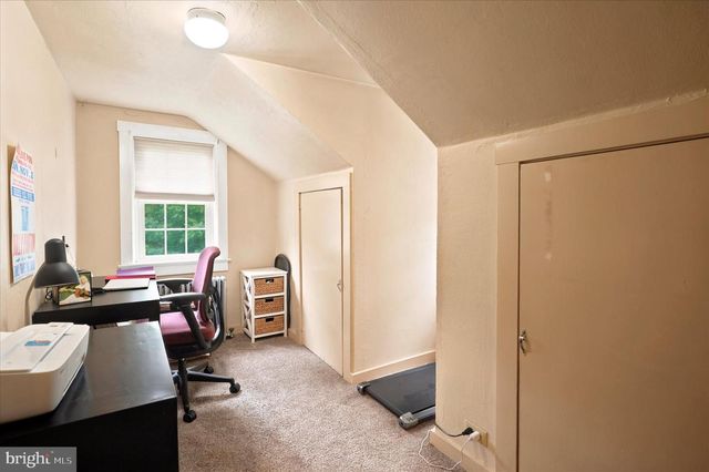 1933 DETWILER RD, Harleysville, PA 19438