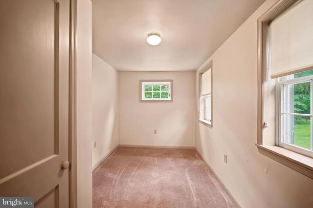 1933 DETWILER RD, Harleysville, PA 19438