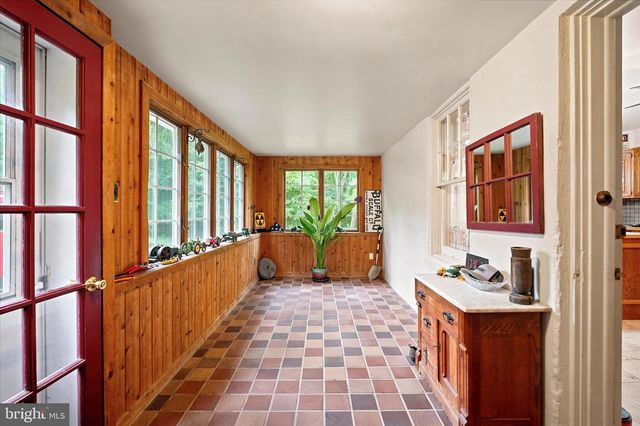 1933 DETWILER RD, Harleysville, PA 19438