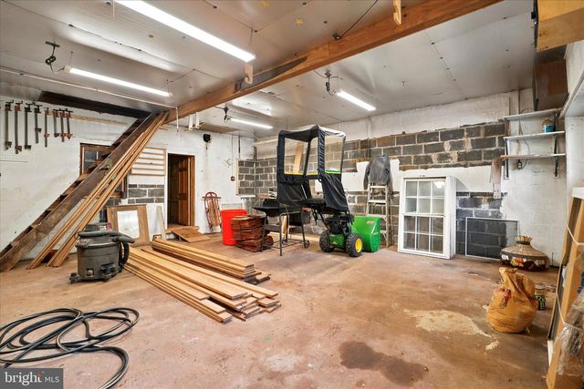 1933 DETWILER RD, Harleysville, PA 19438