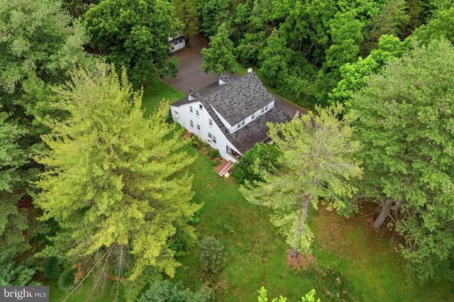 1933 DETWILER RD, Harleysville, PA 19438
