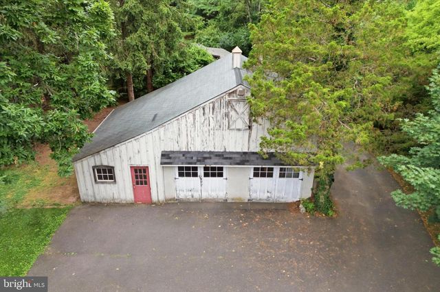 1933 DETWILER RD, Harleysville, PA 19438