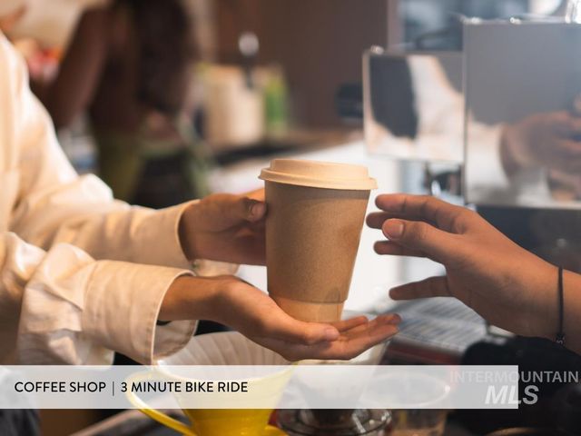 3002 N Water Run Ln, Boise, ID 83703