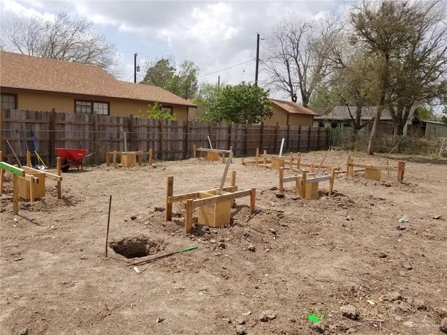 1014 Beaumont Street, Harlingen, TX 78550