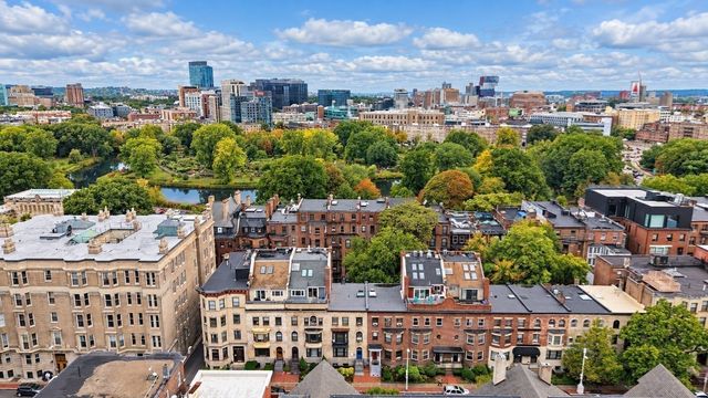65 Hemenway St 6, Boston, MA 02115