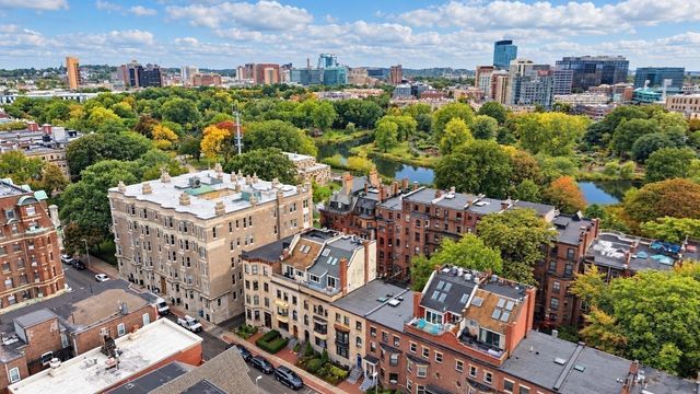 65 Hemenway St 6, Boston, MA 02115