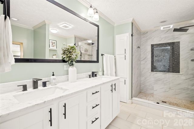 11 Misty Lane, Candler, NC 28715