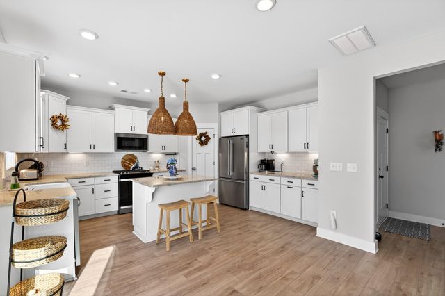 373 Fenwick Drive, Woodruff, SC 29388