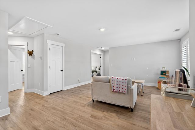 373 Fenwick Drive, Woodruff, SC 29388