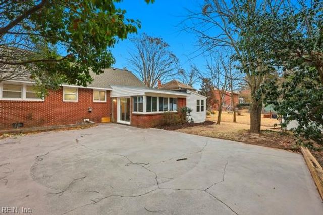 163 Columbia AVE, Hampton, VA 23669