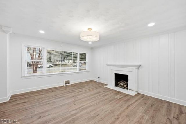 163 Columbia AVE, Hampton, VA 23669