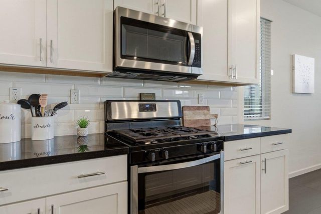 1131 Julia Circle, Hollister, CA 95023
