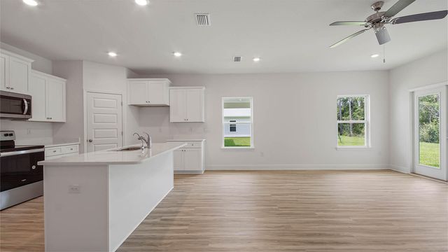 122 E Gray Owl Drive, Freeport, FL 32439