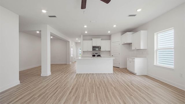 122 E Gray Owl Drive, Freeport, FL 32439