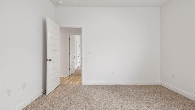 122 E Gray Owl Drive, Freeport, FL 32439
